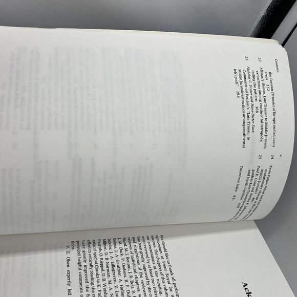 IN THE SHADOW OF THE DINOSAURS: EARLY MESOZOIC TETRAPODS By Nicholas C. Fraser - Picture 8 of 12